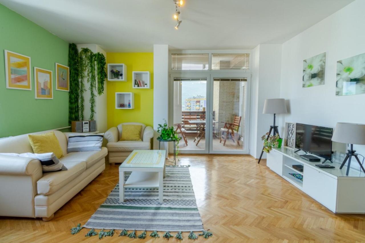 Green Paradise Square Apartment Szkopje Kültér fotó